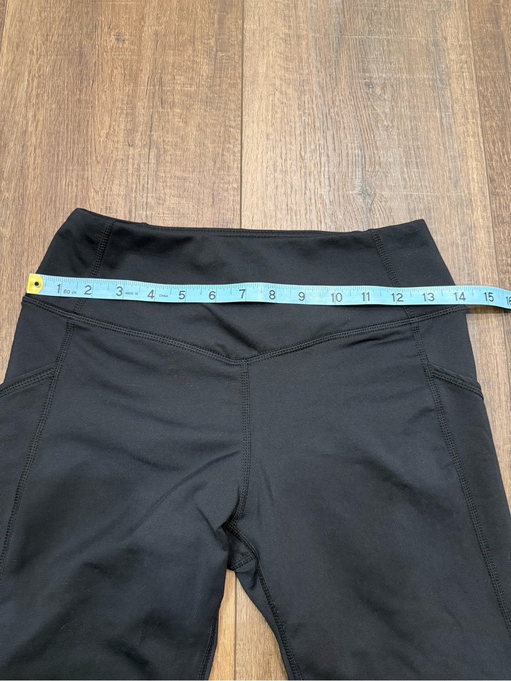 Baleaf Women's Fleece Lined Leggings Black pockets - Picture 4 of 10